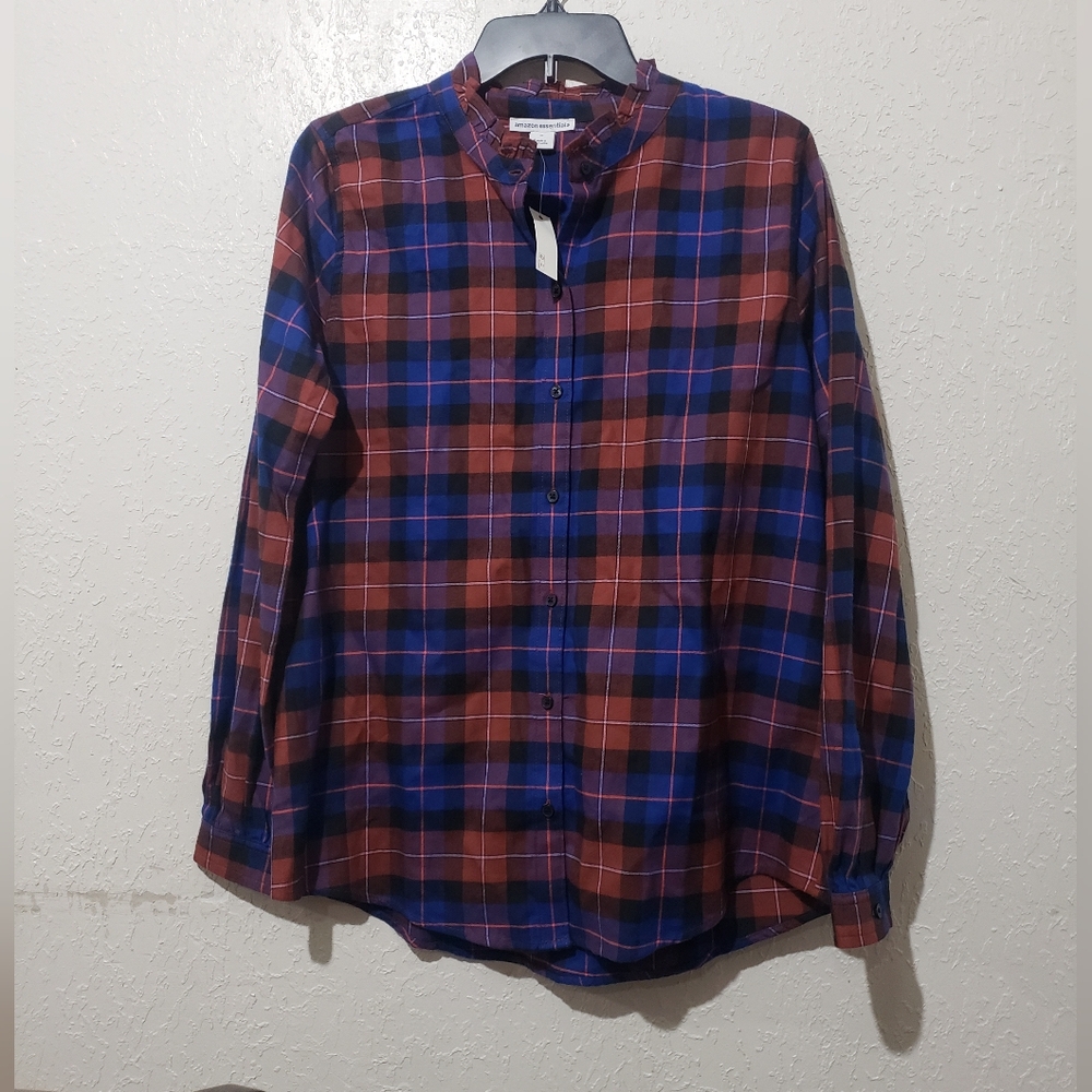 NWT Plaid button down shirt